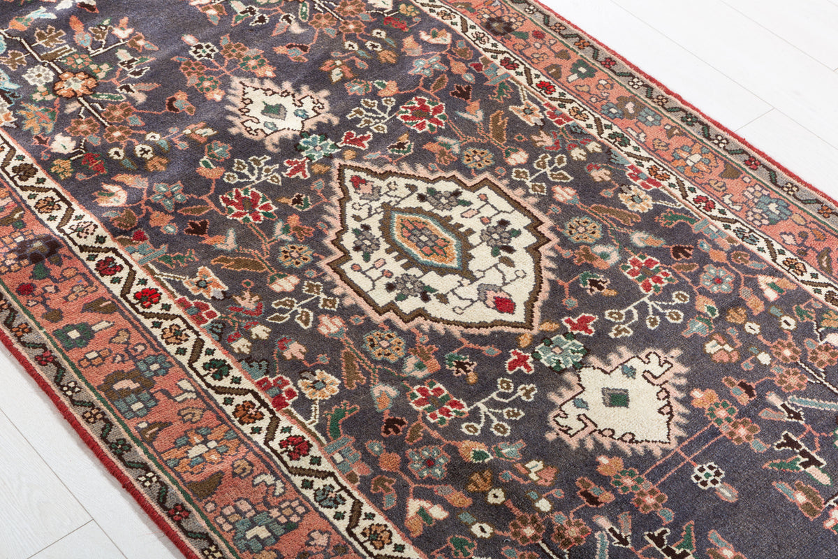 Vintage Runner Rug, Faded Navy – 9' 3" x 3' 4" (283 x 101 cm)