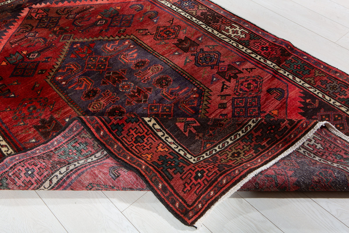Vintage Red Hand-Knotted Wool Rug – 6' 6" x 4' 4" (199 x 131 cm)