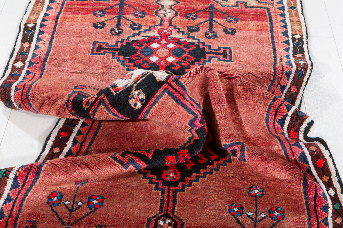Vintage Pink Hand-Knotted Wool Rug – 7' 1" x 3' 3" (216 x 98 cm)