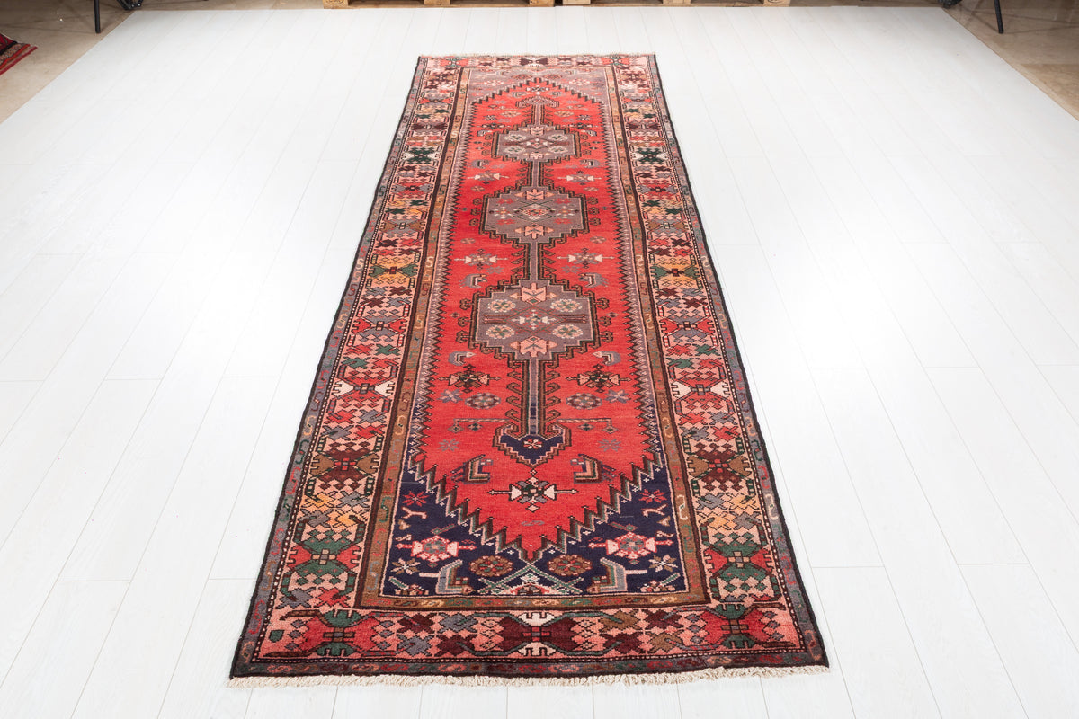 Semi-Antique Linked-Medallion Runner Rug, Red & Salmon Pink – 10' 2" x 3' 6" (311 x 106 cm)
