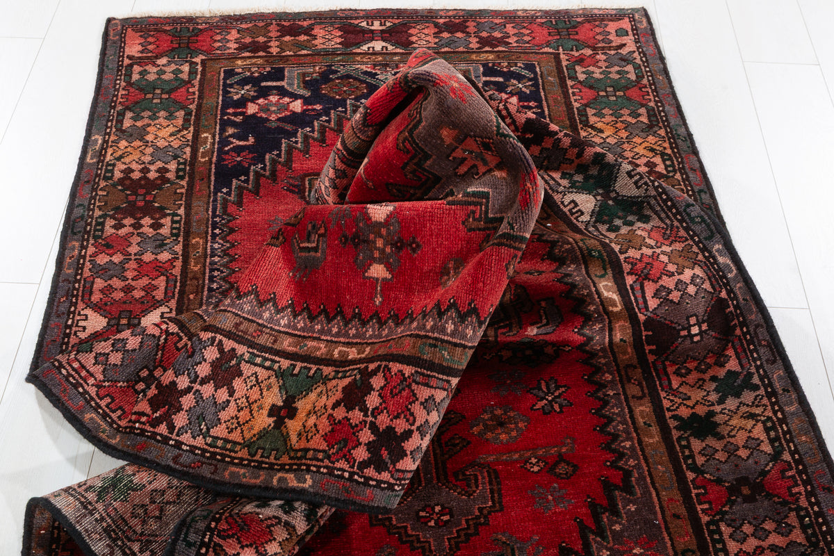 Semi-Antique Linked-Medallion Runner Rug, Red & Salmon Pink – 10' 2" x 3' 6" (311 x 106 cm)