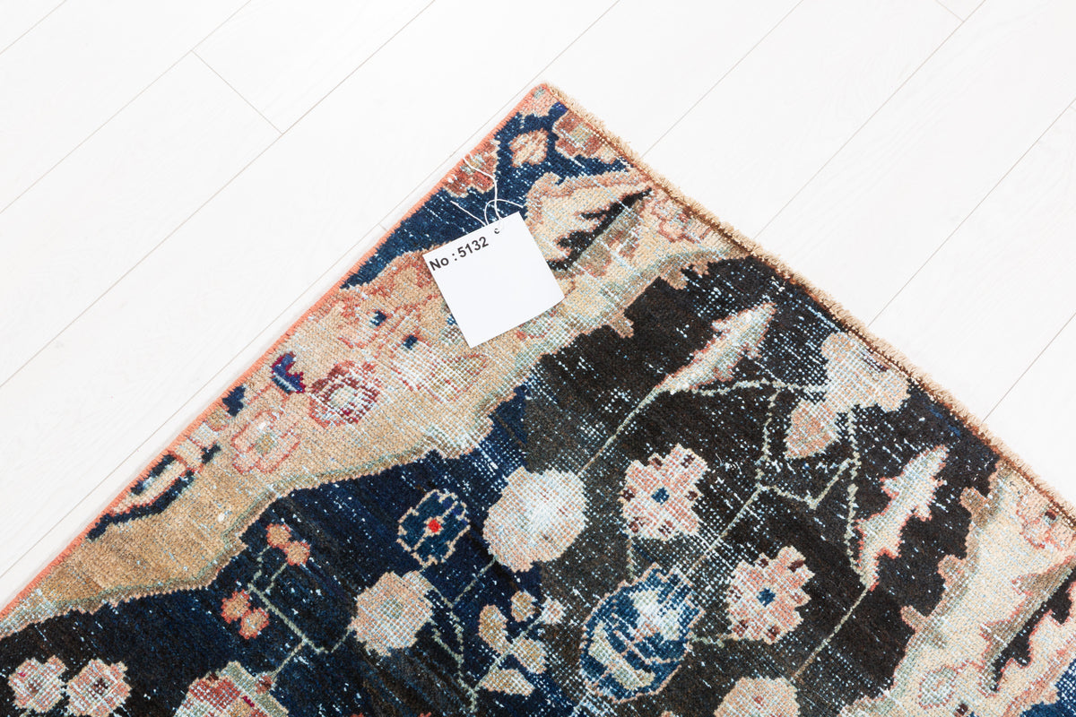 Antique Distressed Floral Wool Runner, Faded Black, Blush & Beige – 8' 2" x 2' 9" (248 x 84 cm)