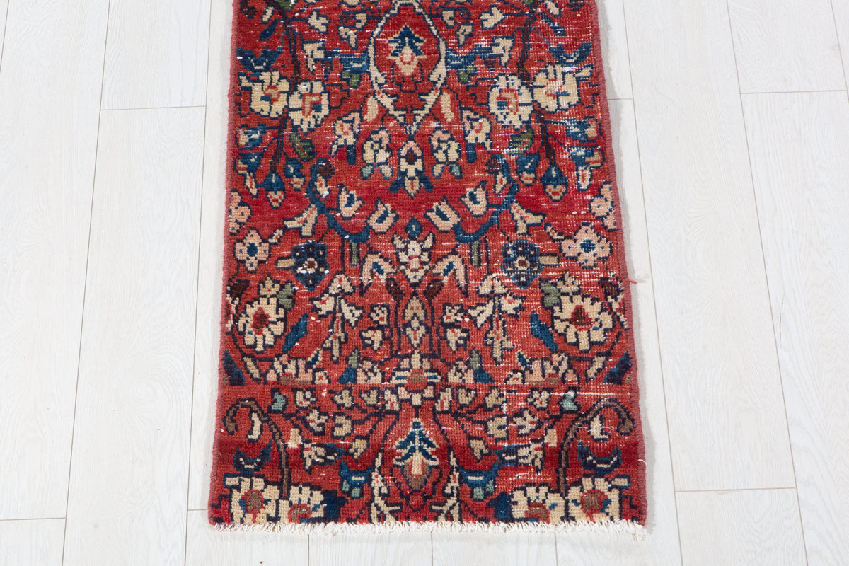 Small Antique Red Rug – 4' 0" x 1' 8" (123 x 51 cm)