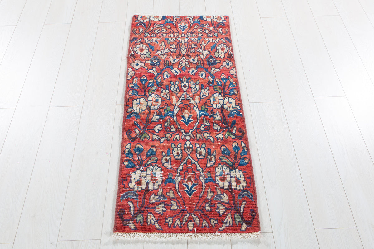 Small Antique Red Rug – 4' 0" x 1' 8" (123 x 51 cm)