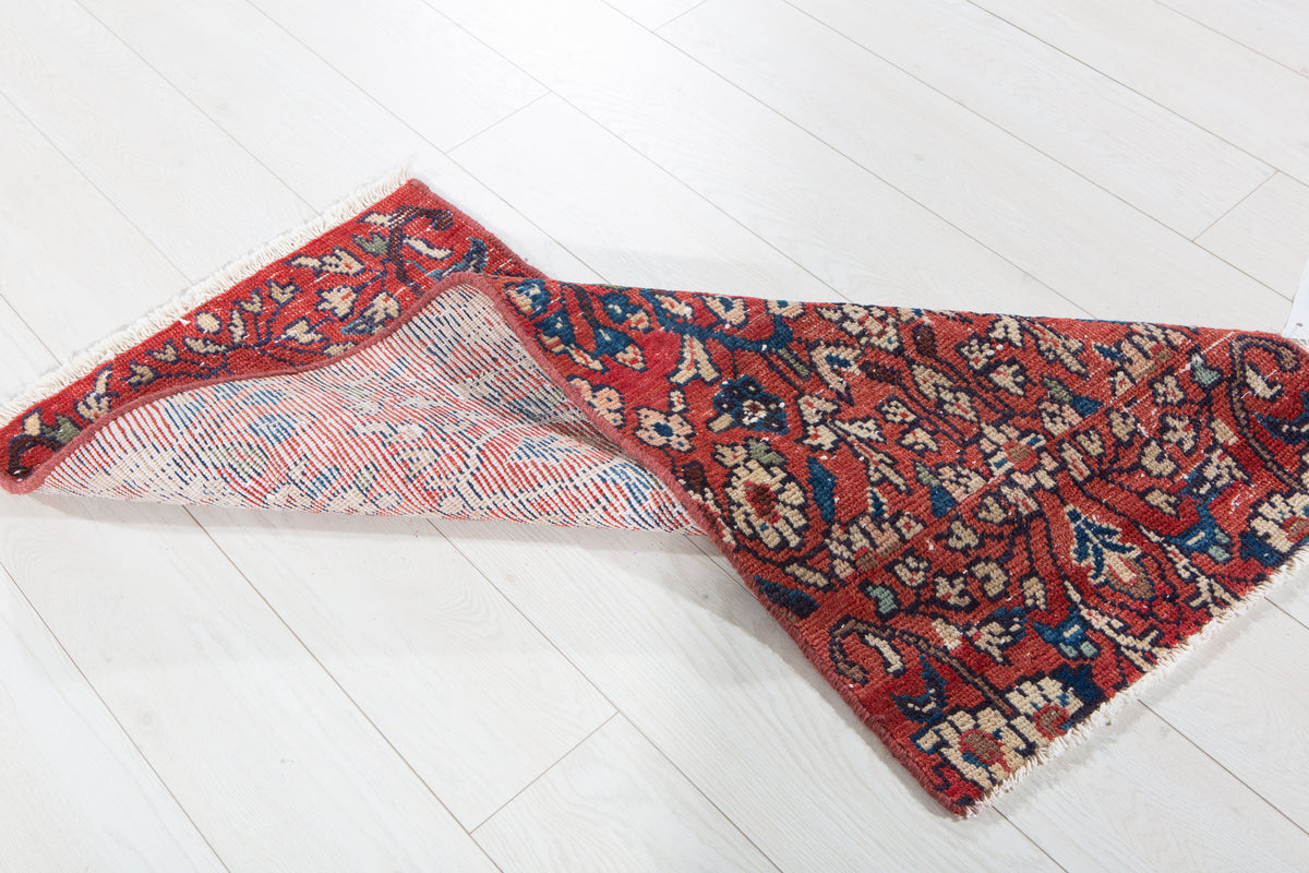 Small Antique Red Rug – 4' 0" x 1' 8" (123 x 51 cm)