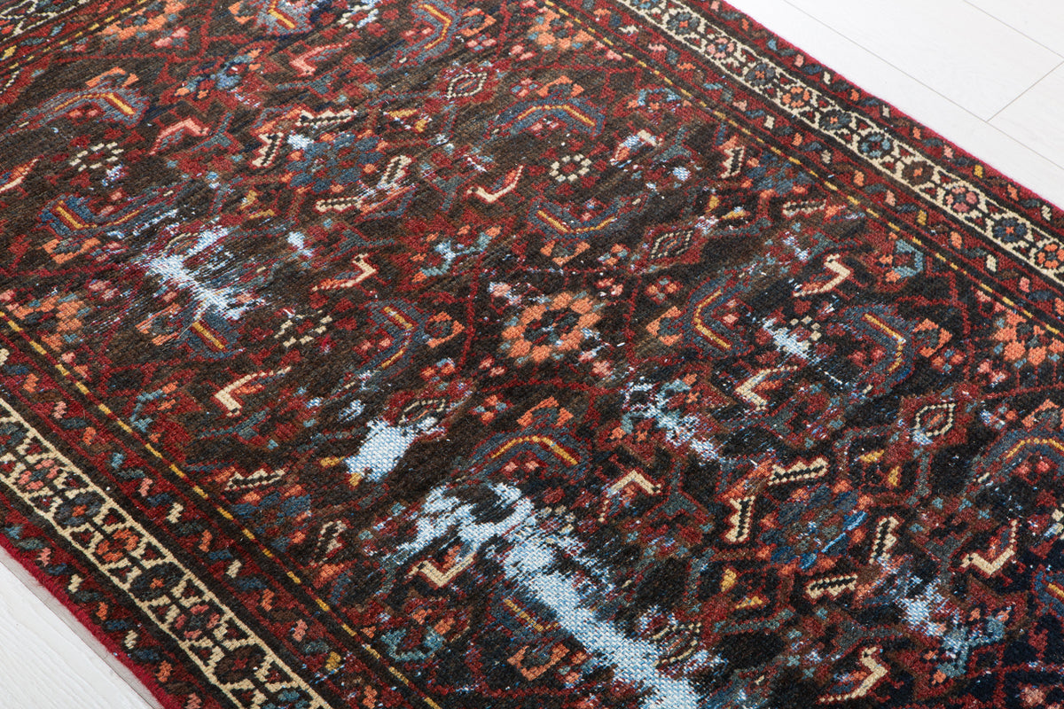 Small Antique Black Rug – 4' 7" x 3' 1" (139 x 95 cm)