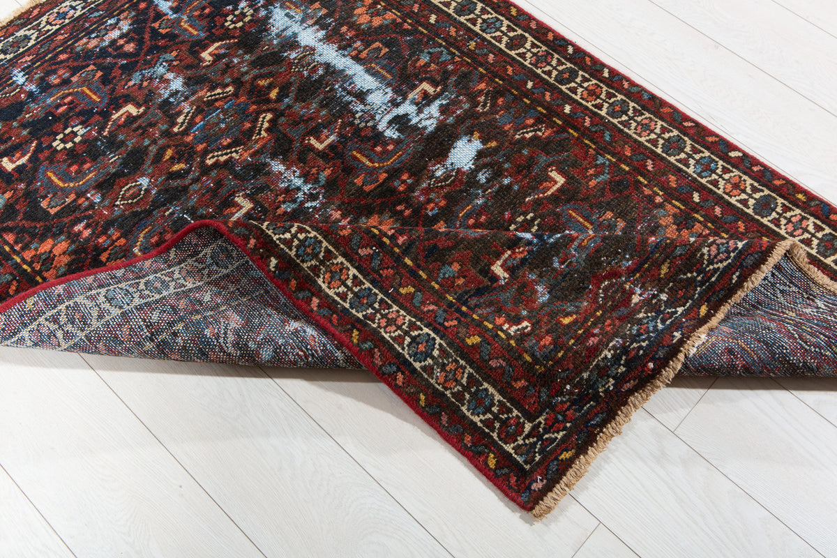 Small Antique Black Rug – 4' 7" x 3' 1" (139 x 95 cm)