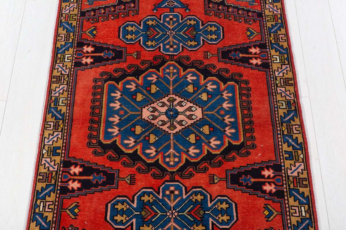 Small Vintage Orange-Red & Blue Rug – 5' 0" x 3' 2" (152 x 97 cm)