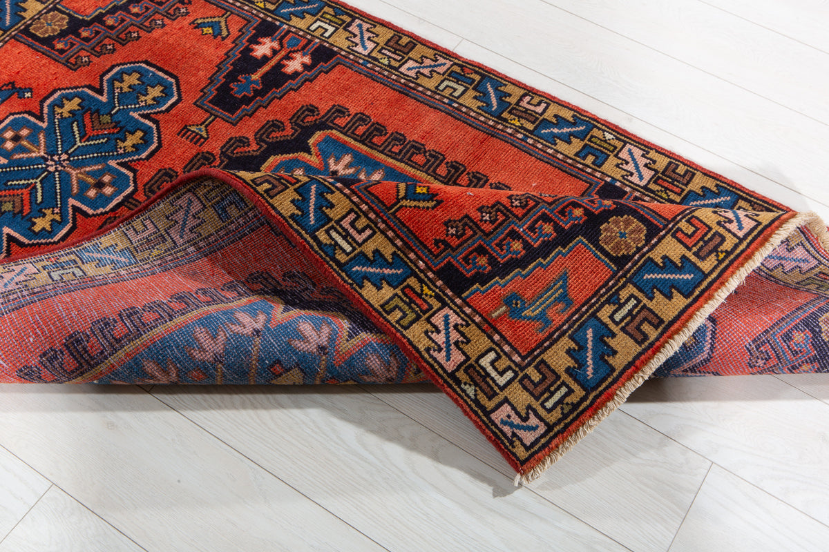 Small Vintage Orange-Red & Blue Rug – 5' 0" x 3' 2" (152 x 97 cm)