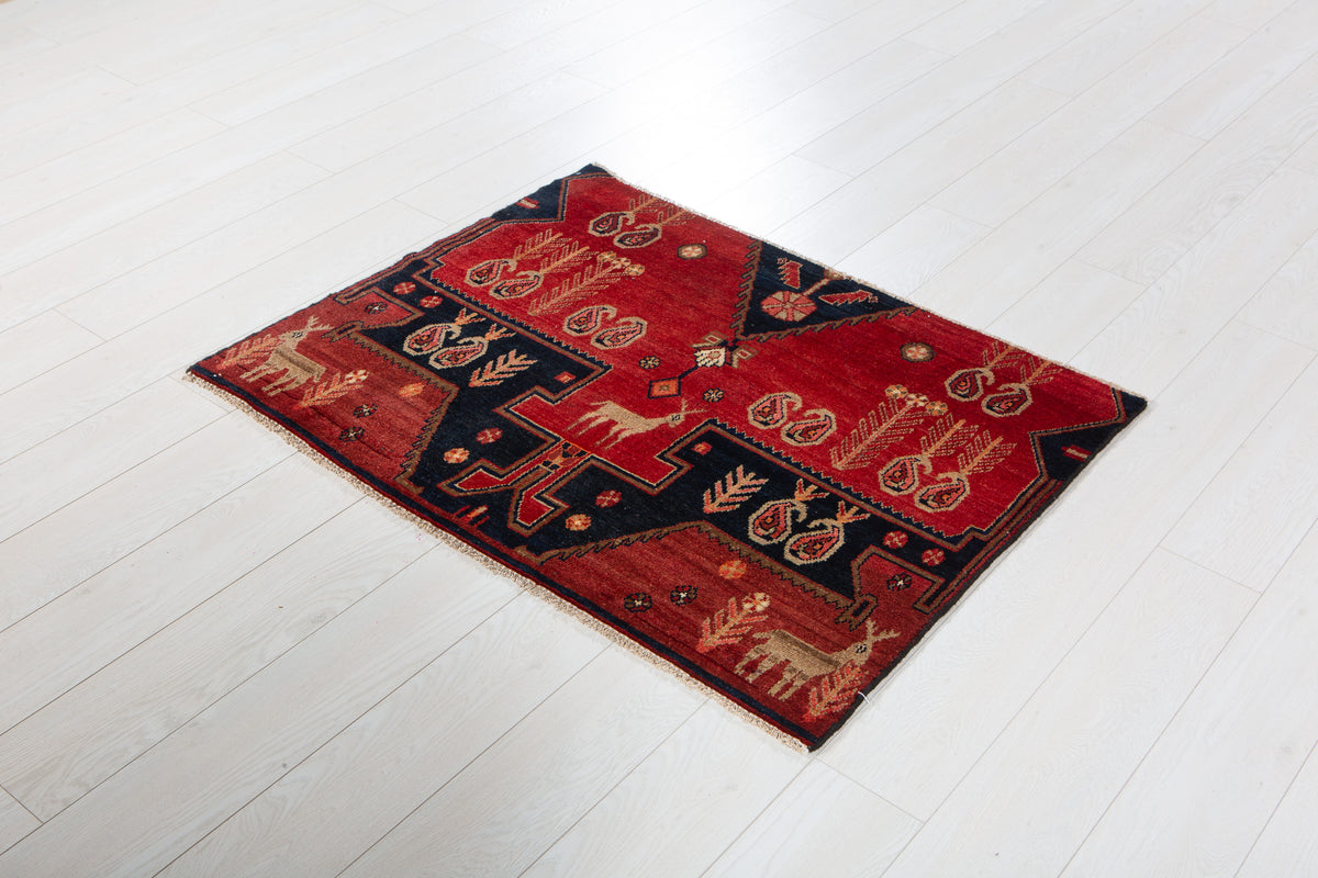Small Vintage Red Rug – 3' 8" x 2' 11" (113 x 90 cm)