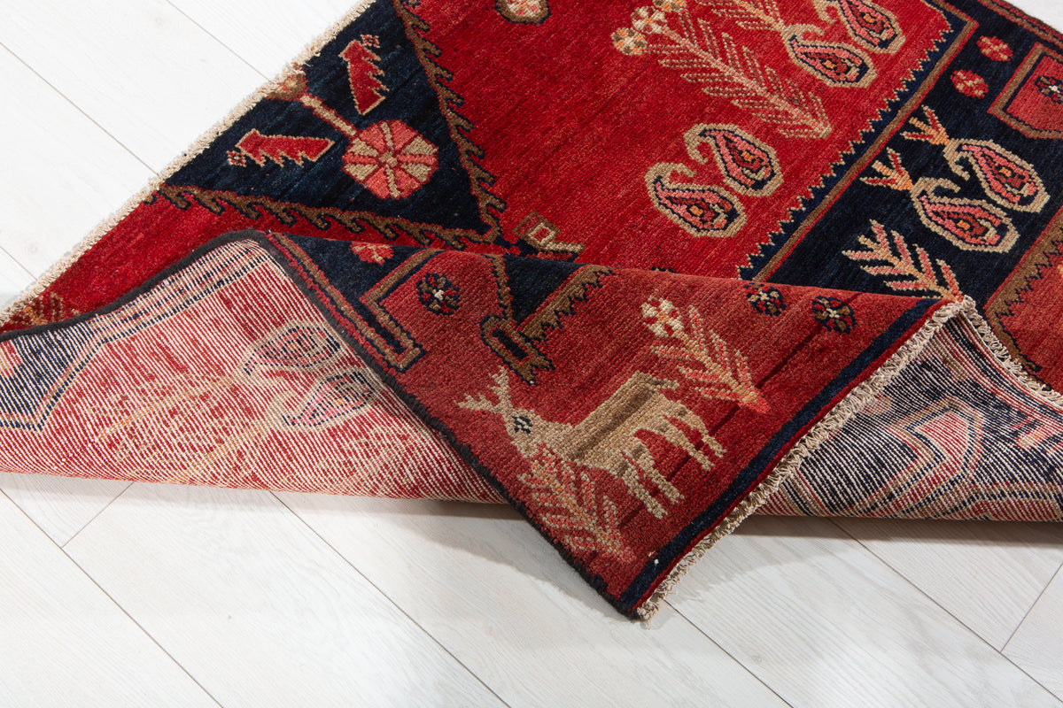 Small Vintage Red Rug – 3' 8" x 2' 11" (113 x 90 cm)