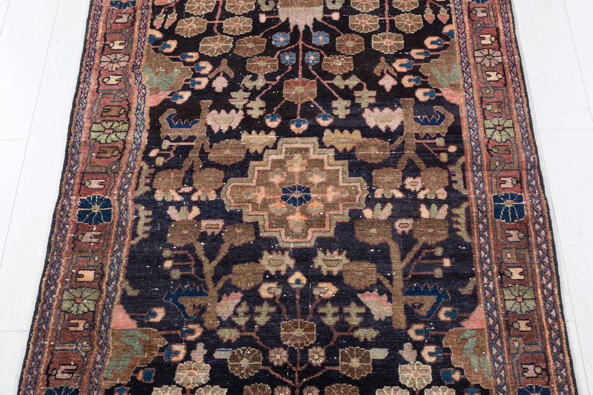 Antique Floral Medallion Wool Rug, Deep Navy Blue & Rust Red – 8' 9" x 3' 11" (266 x 119 cm)