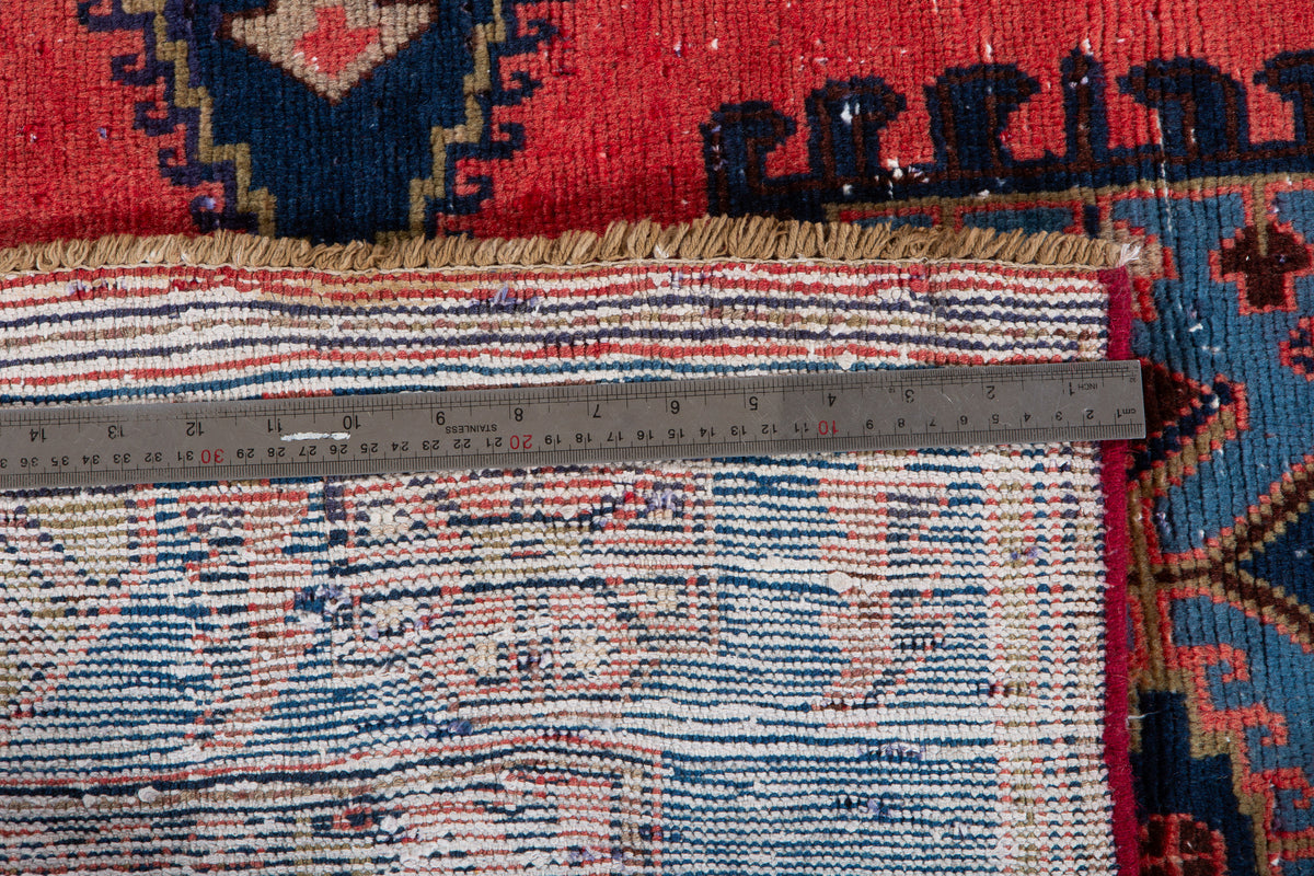 Small Vintage Orange-Red & Blue Rug – 5' 0" x 3' 4" (153 x 101 cm)