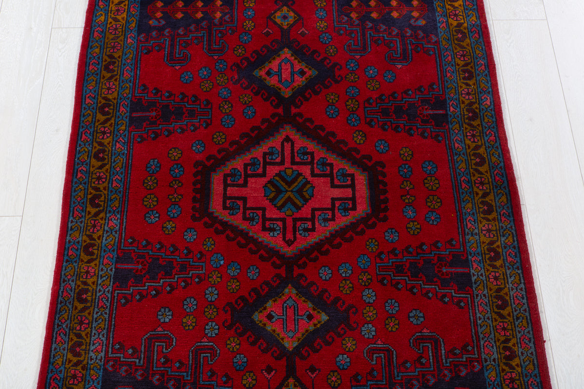Small Vintage Red, Pink & Blue Rug – 5' 2" x 3' 6" (157 x 106 cm)