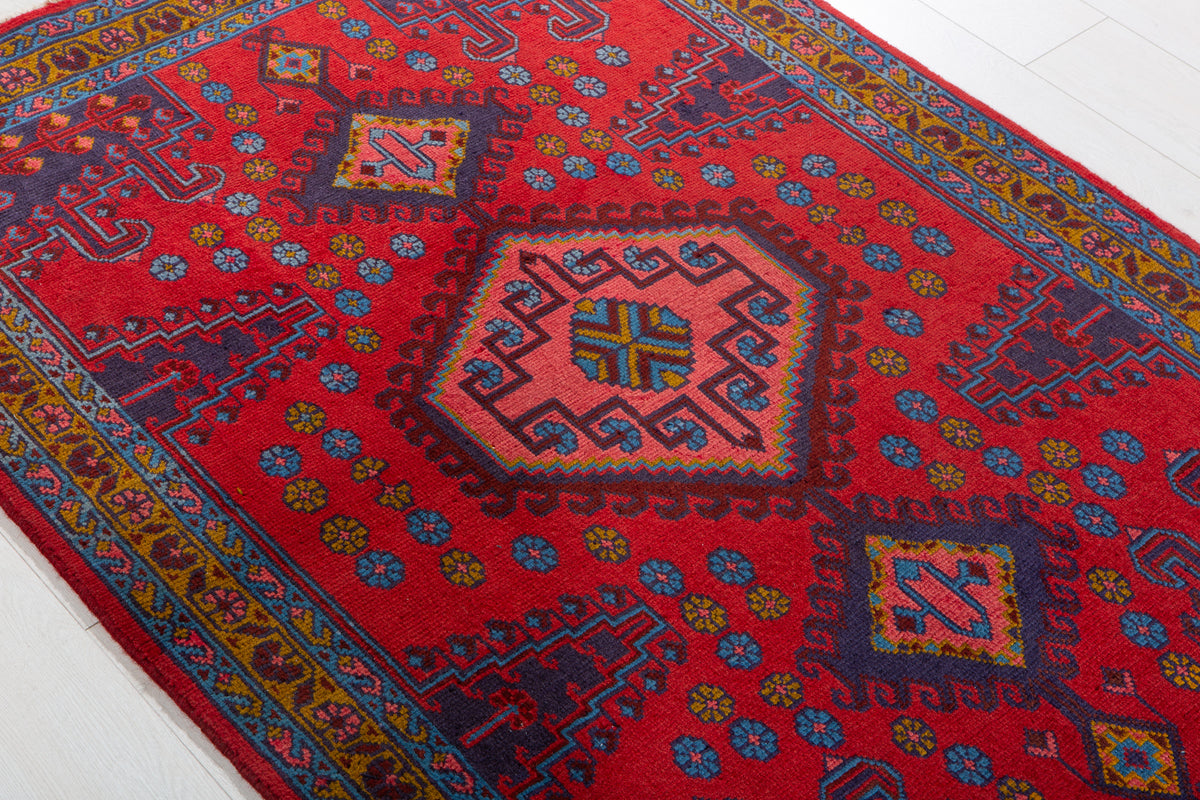 Small Vintage Red, Pink & Blue Rug – 5' 2" x 3' 6" (157 x 106 cm)