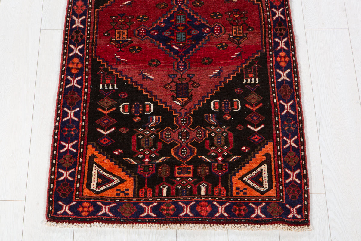 Small Vintage Red & Black Rug – 4' 6" x 2' 6" (137 x 76 cm)
