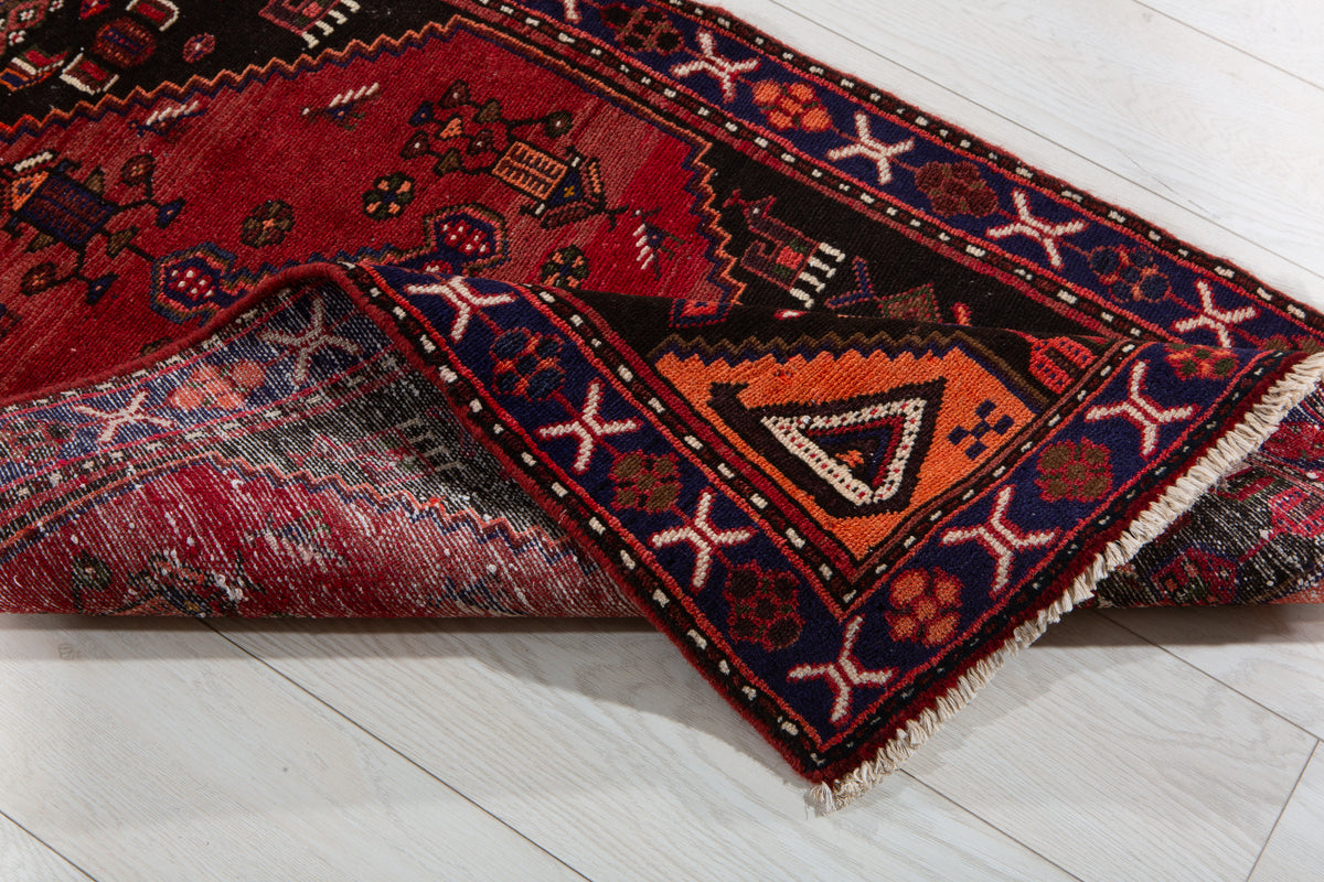 Small Vintage Red & Black Rug – 4' 6" x 2' 6" (137 x 76 cm)