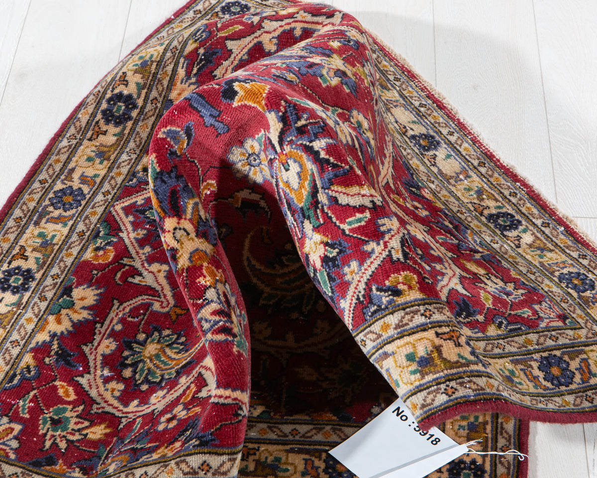 Small Antique Red Rug – 3' 7" x 3' 4" (110 x 101 cm)