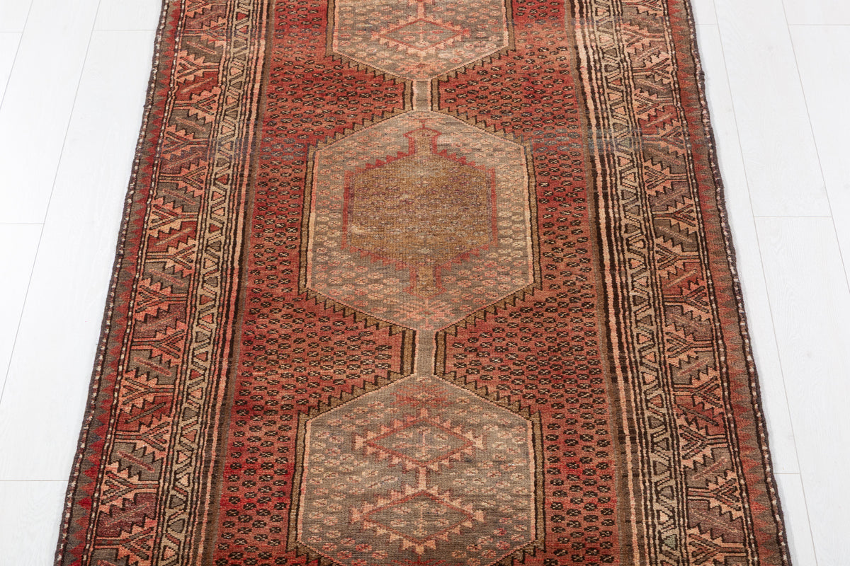 Faded Rust Red Geometric Narrow Wool Hallway Runner Rug, Muted – 9' 11" x 3' 8" (301 x 111 cm)