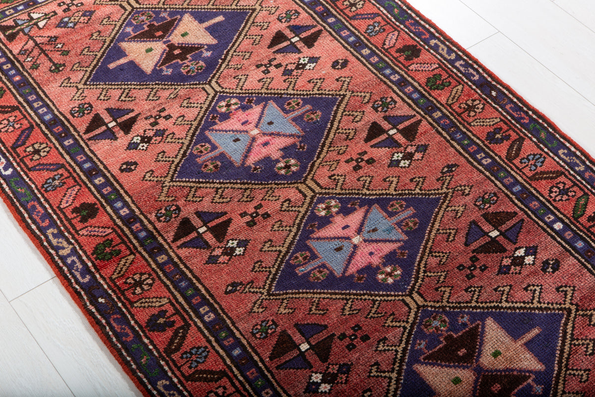 Small Vintage Rust Red Rug – 5' 0" x 2' 9" (153 x 85 cm)