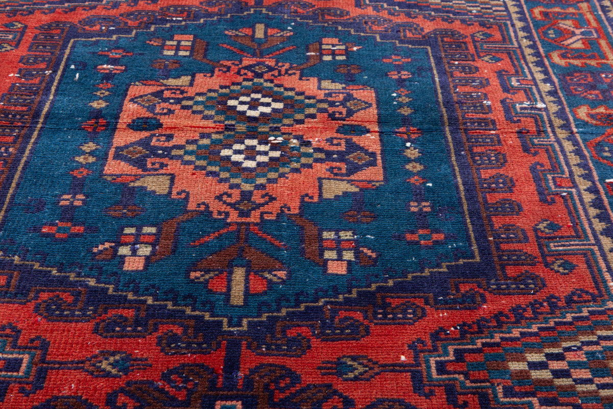 Small Vintage Orange-Red & Blue Rug – 4' 10" x 3' 7" (147 x 108 cm)