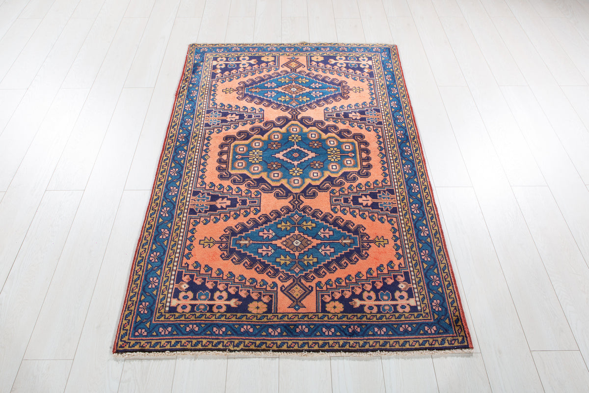 Small Vintage Orange-Red & Blue Rug – 5' 0" x 3' 5" (153 x 104 cm)