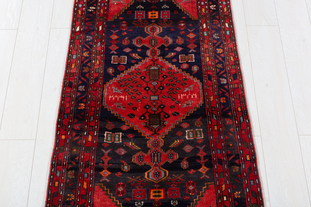 Small Vintage Red & Navy Blue Rug – 4' 9" x 2' 6" (146 x 75 cm)
