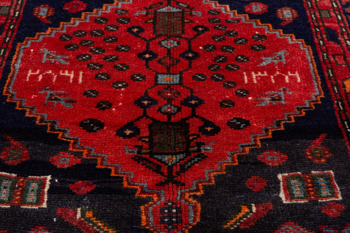 Small Vintage Red & Navy Blue Rug – 4' 9" x 2' 6" (146 x 75 cm)