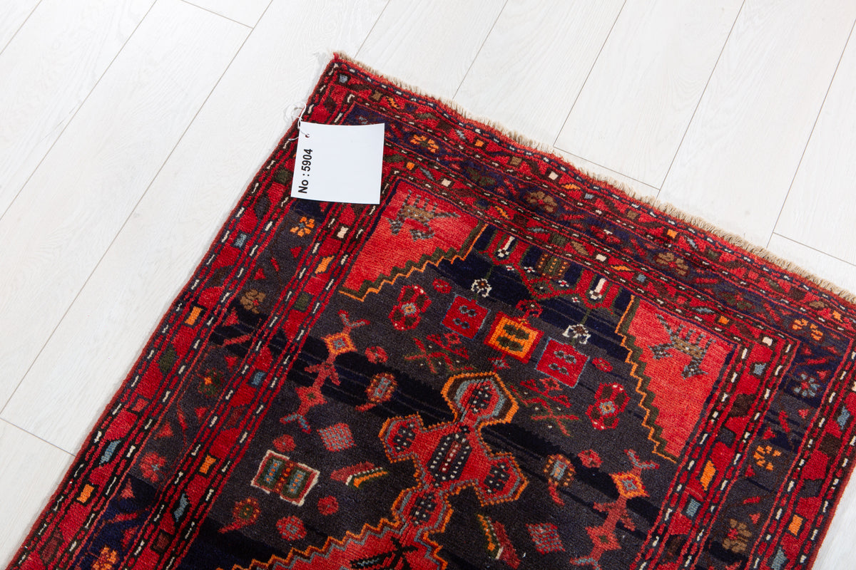 Small Vintage Red & Navy Blue Rug – 4' 9" x 2' 6" (146 x 75 cm)