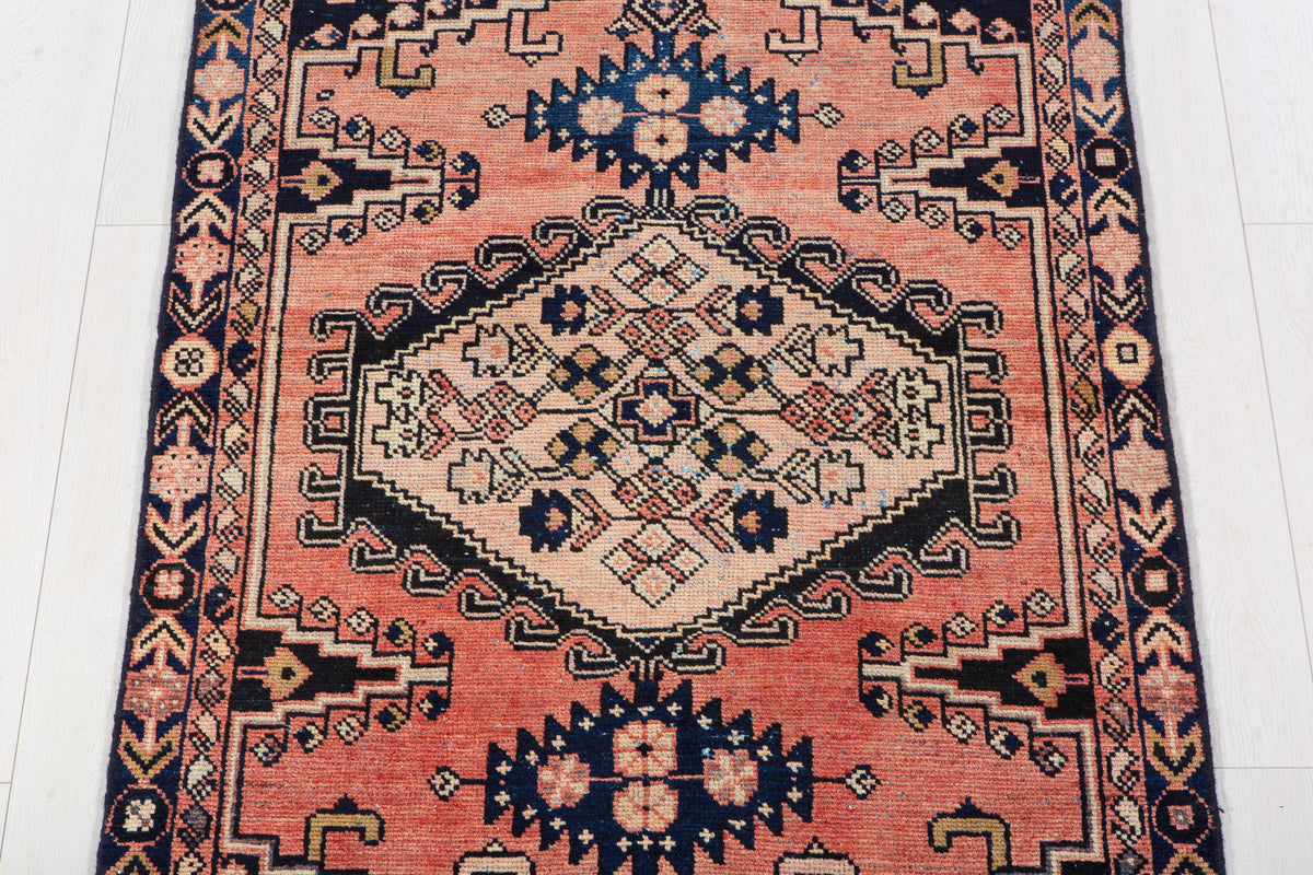 Small Antique Faded Orange-Red Rug – 4' 8" x 2' 10" (141 x 87 cm)