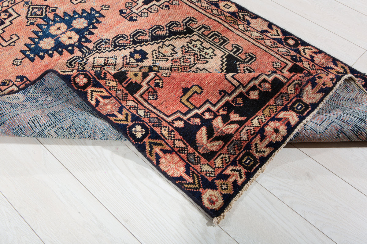 Small Antique Faded Orange-Red Rug – 4' 8" x 2' 10" (141 x 87 cm)