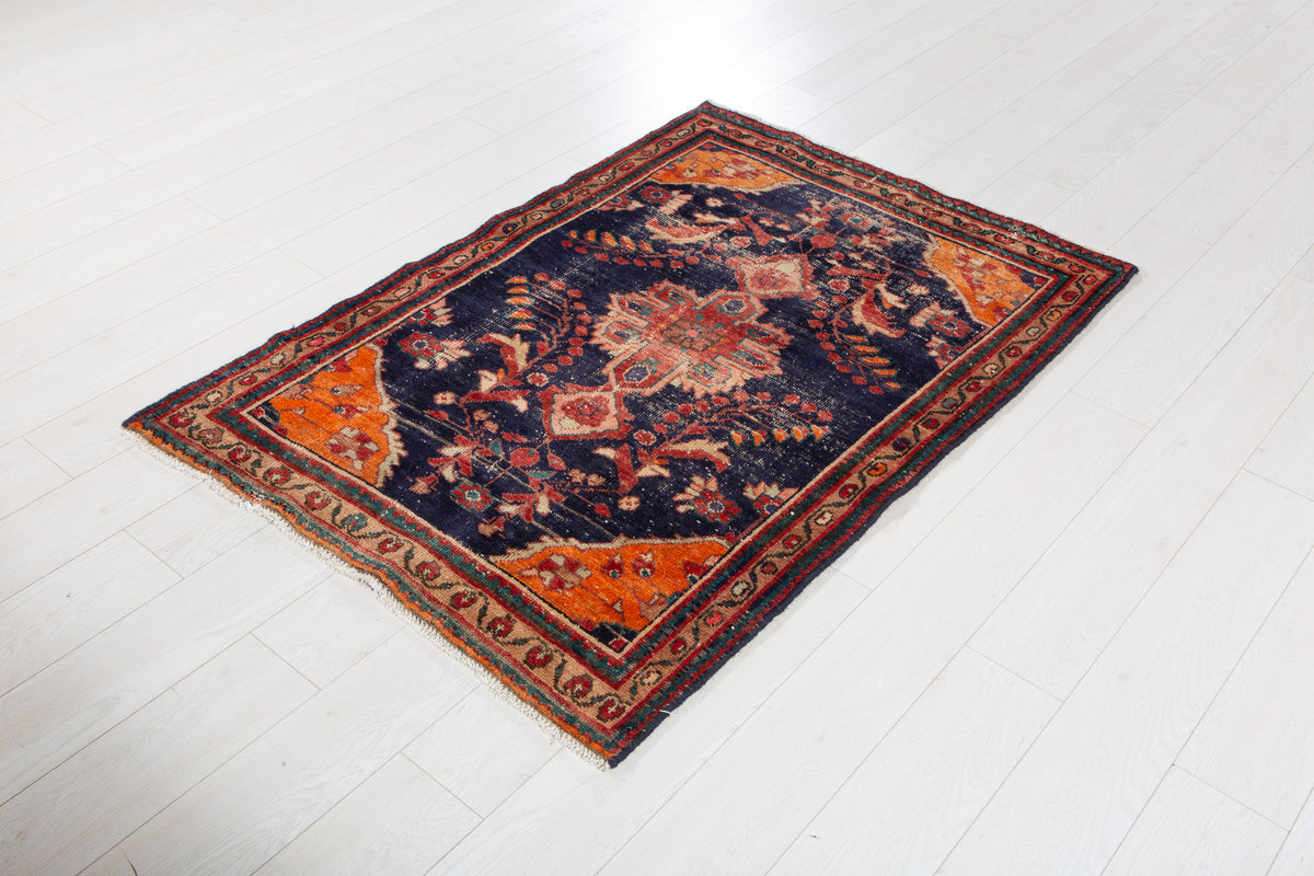 Small Antique Navy Blue, Orange Rug – 4' 9" x 3' 3" (146 x 100 cm)