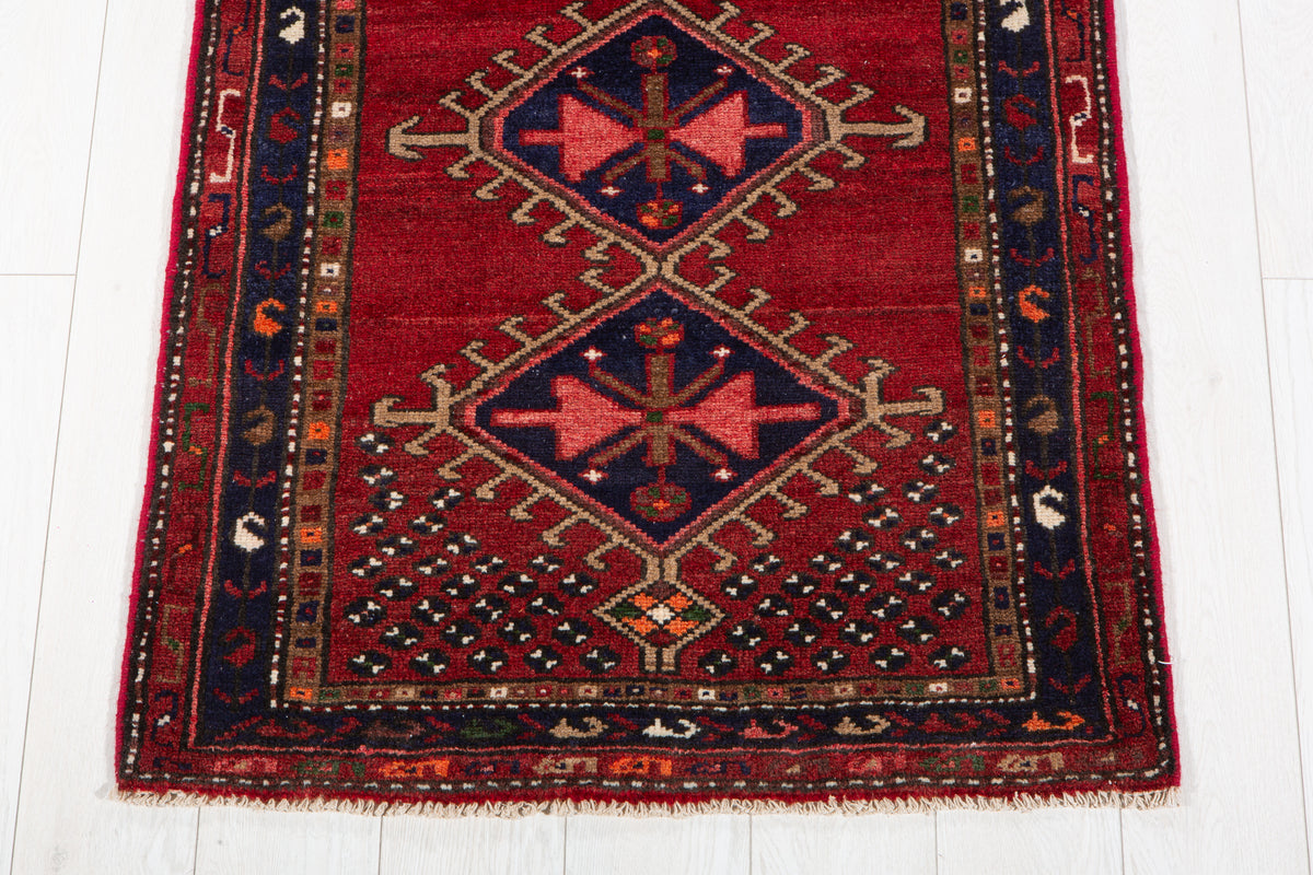 Small Vintage Red Rug – 5' 2" x 2' 8" (157 x 82 cm)