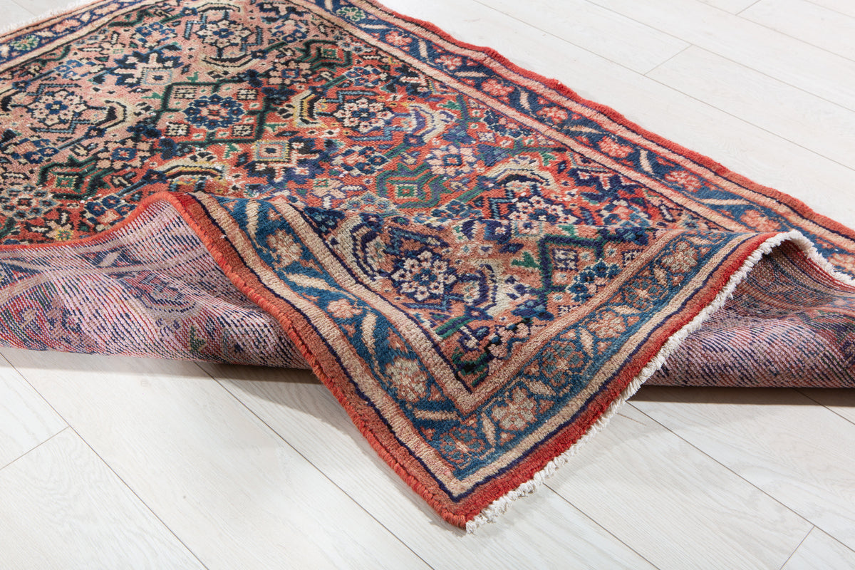 Small Antique Faded Red Rug – 5' 0" x 3' 5" (153 x 103 cm)