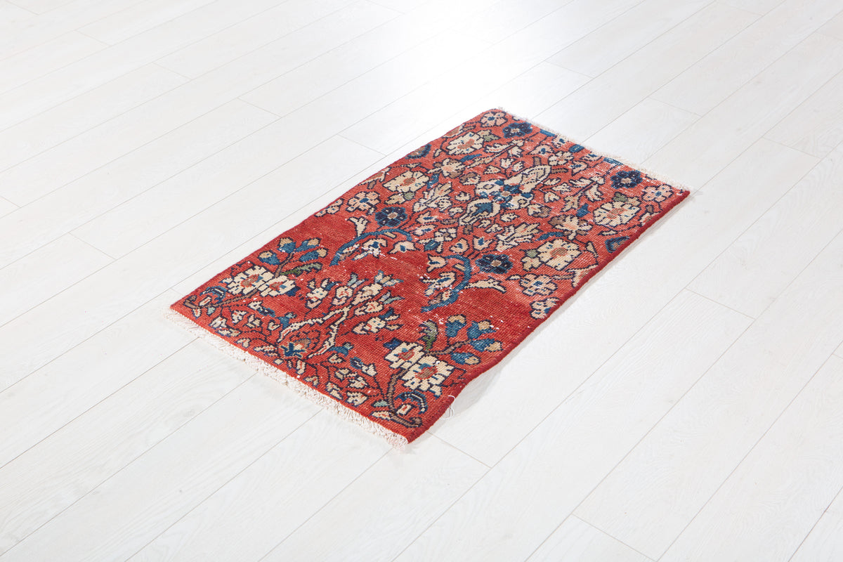 Small Antique Red Rug – 3' 1" x 1' 9" (95 x 54 cm)