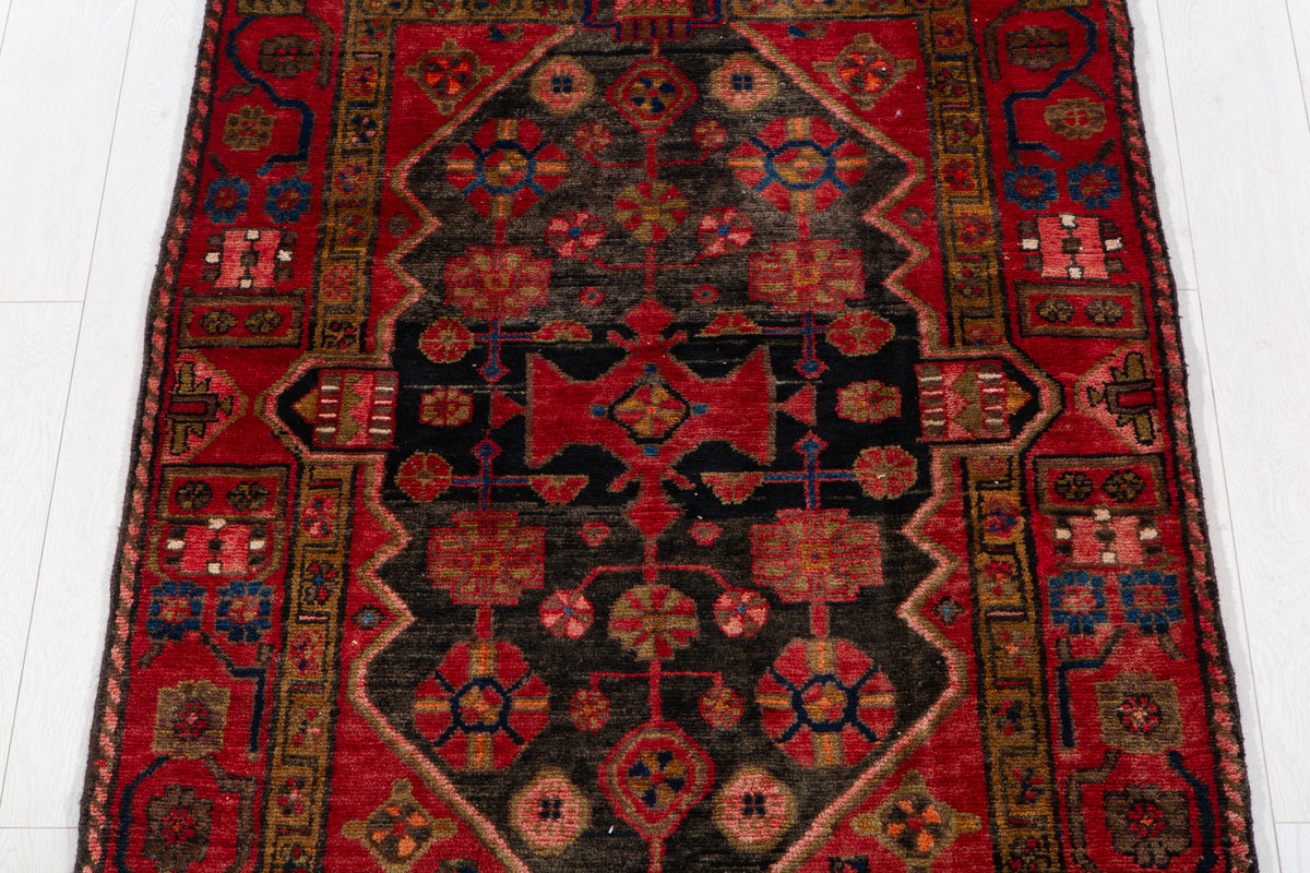Small Vintage Charcoal Black, Red Rug – 5' 1" x 3' 6" (155 x 106 cm)