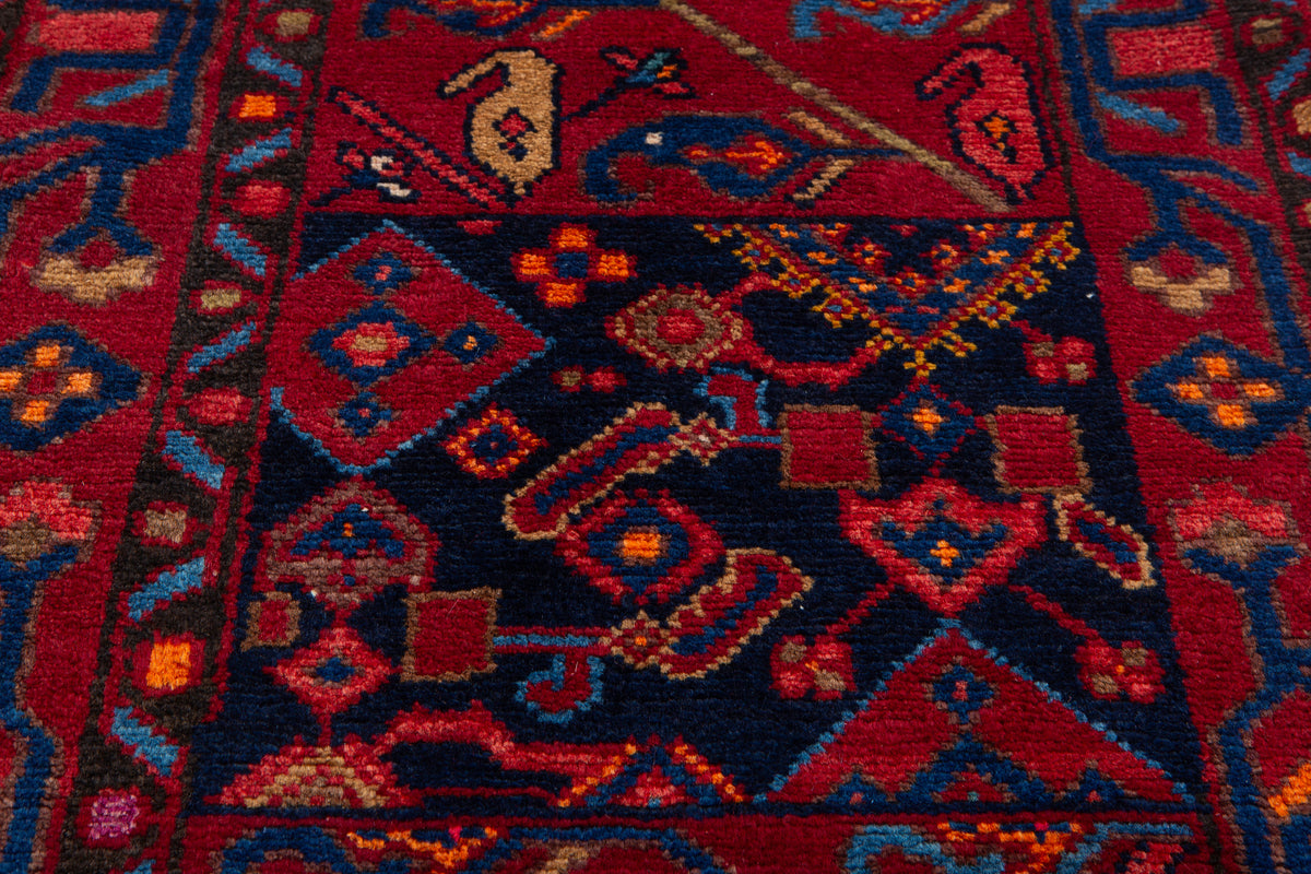 Petit tapis ancien, rouge et bleu marine – 2' 8" x 1' 11" (82 x 59 cm)