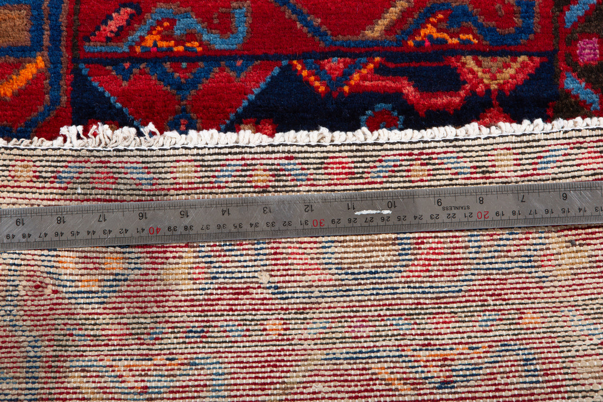 Petit tapis ancien, rouge et bleu marine – 2' 8" x 1' 11" (82 x 59 cm)