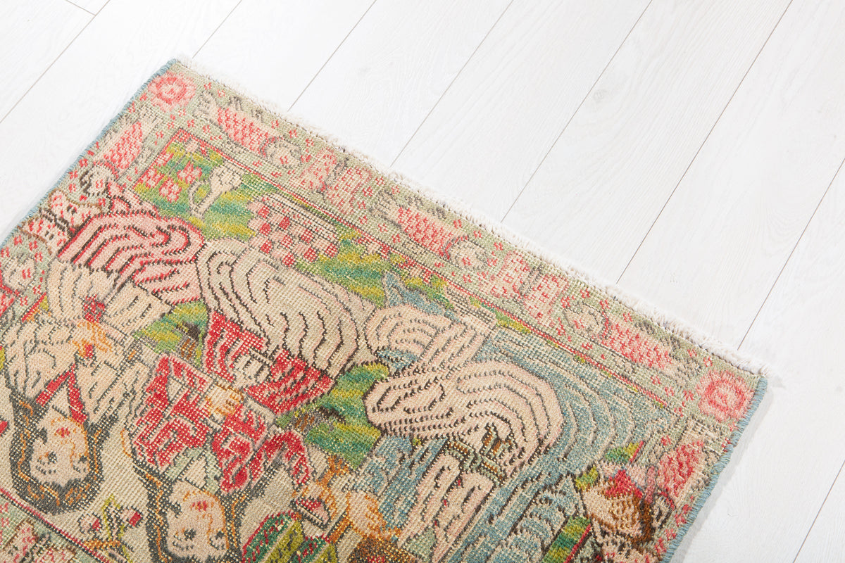 Small Antique Beige Rug – 2' 7" x 2' 0" (79 x 60 cm)