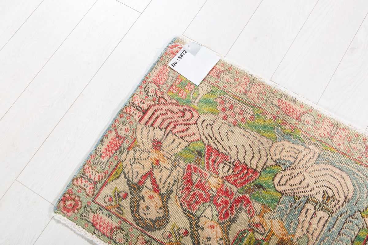 Small Antique Beige Rug – 2' 7" x 2' 0" (79 x 60 cm)