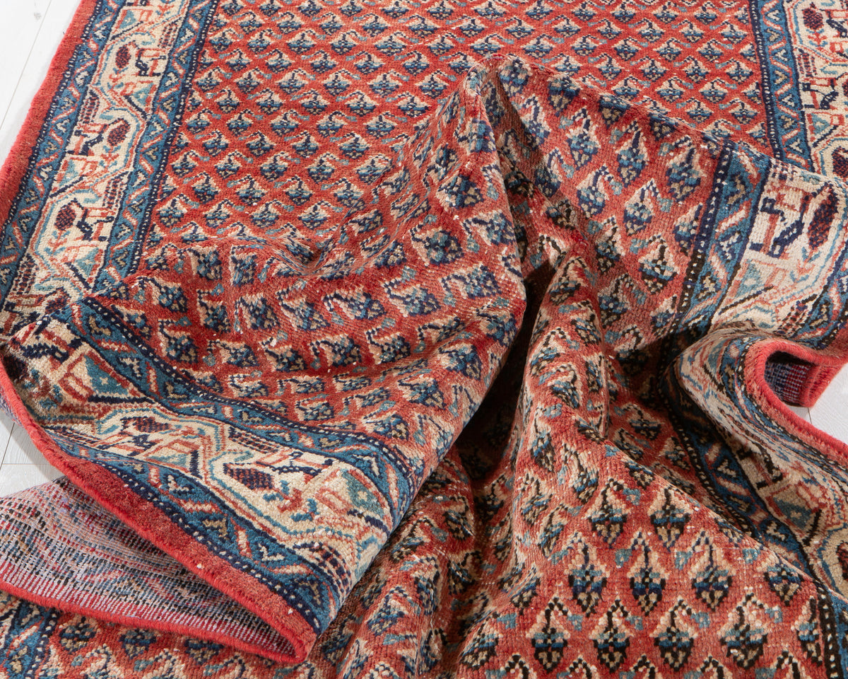 Vintage Red All-Over Area Rug – 10' 4" x 4' 0" (315 x 123 cm)
