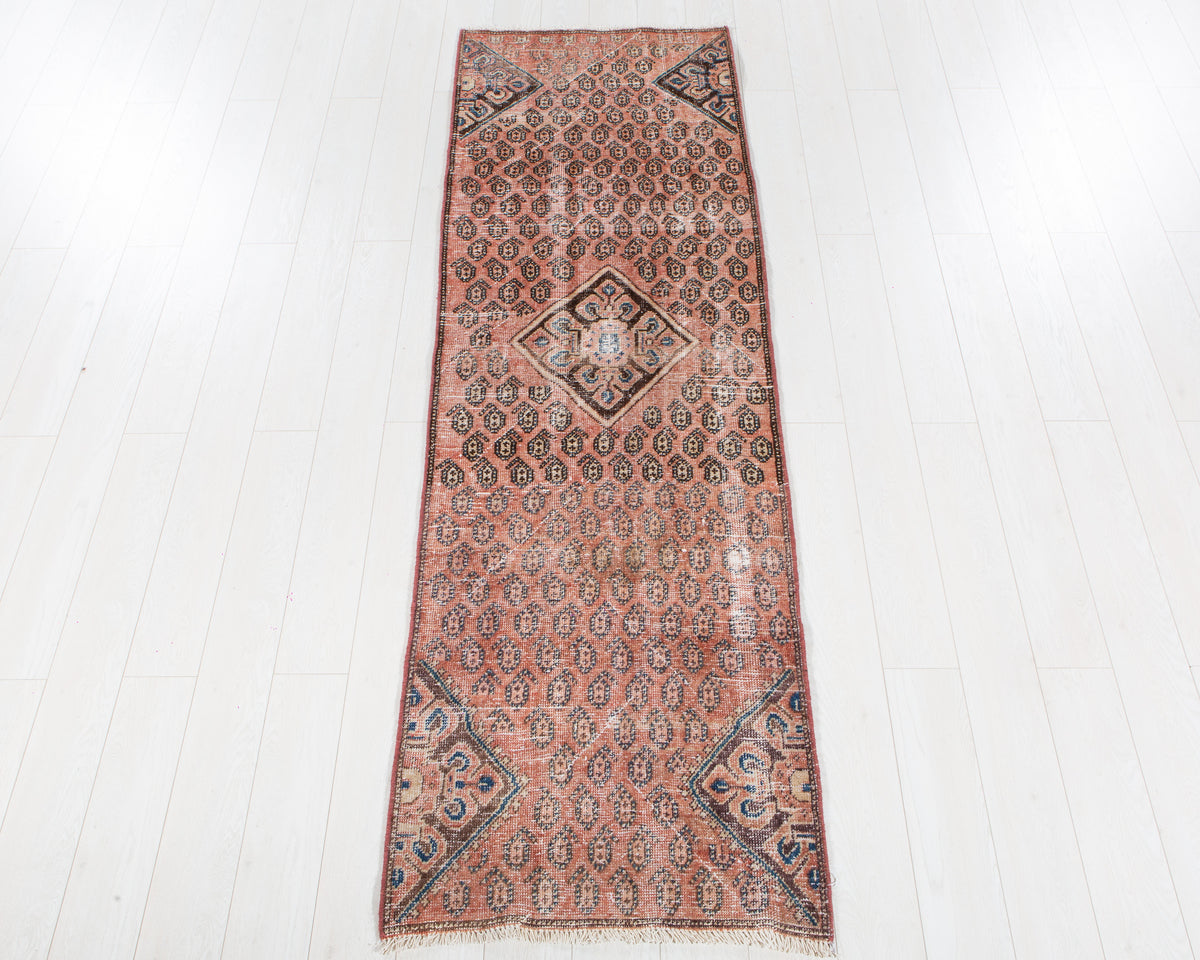 Antique Faded Pinkish Red Geometric Runner Rug – 8' 6" x 2' 7" (259 x 78 cm)