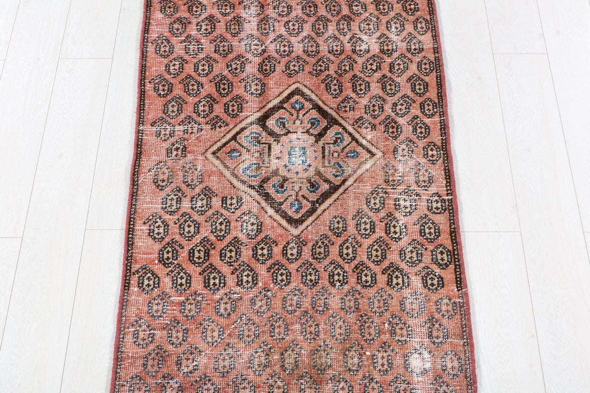 Antique Faded Pinkish Red Geometric Runner Rug – 8' 6" x 2' 7" (259 x 78 cm)