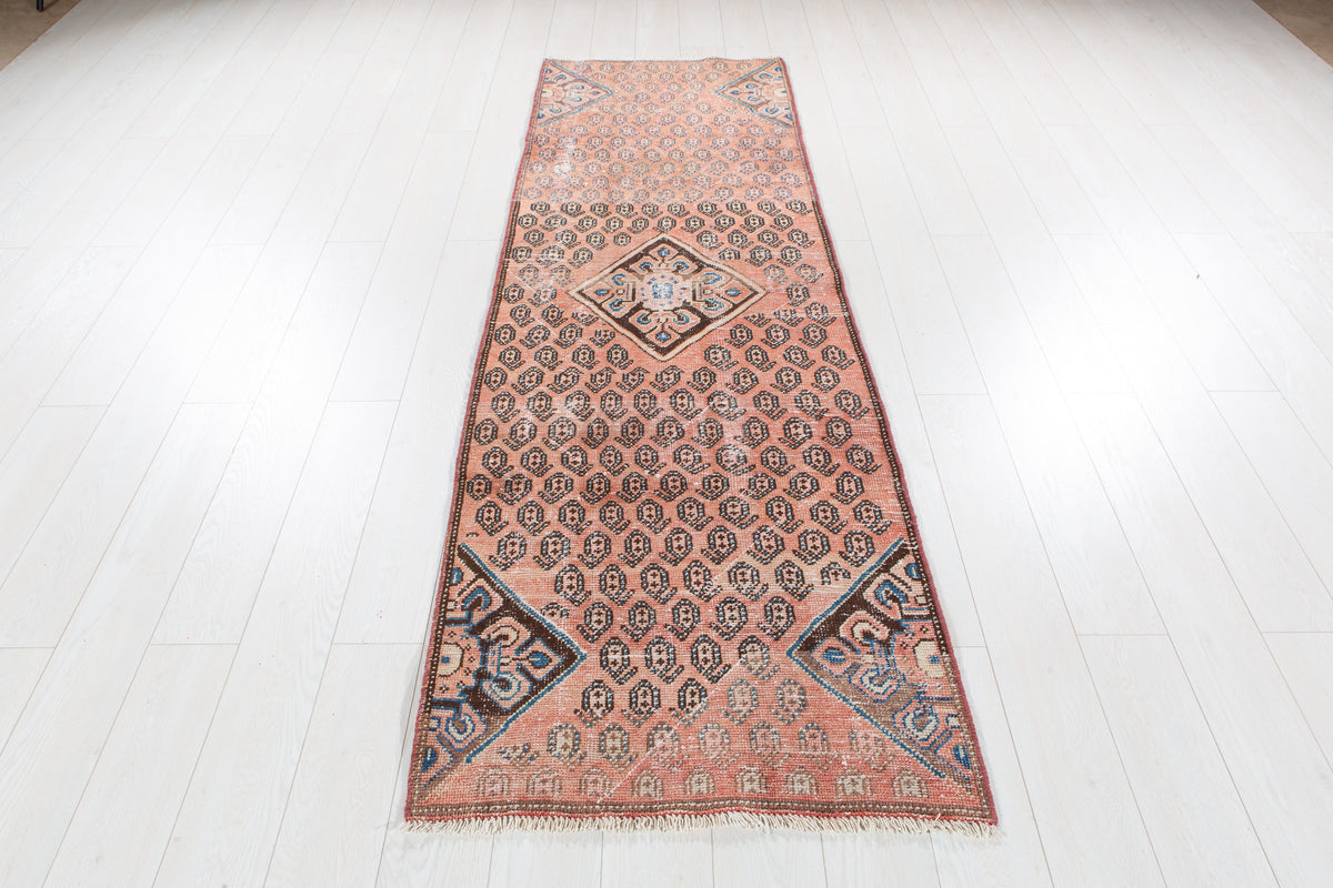 Antique Faded Pinkish Red Geometric Runner Rug – 8' 6" x 2' 7" (259 x 78 cm)