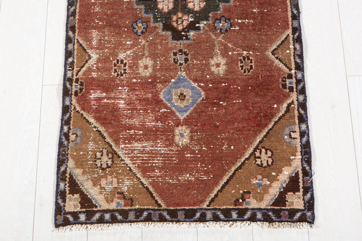 Antique Rust Red Geometric Small Rug – 4' 11" x 2' 4" (150 x 70 cm)
