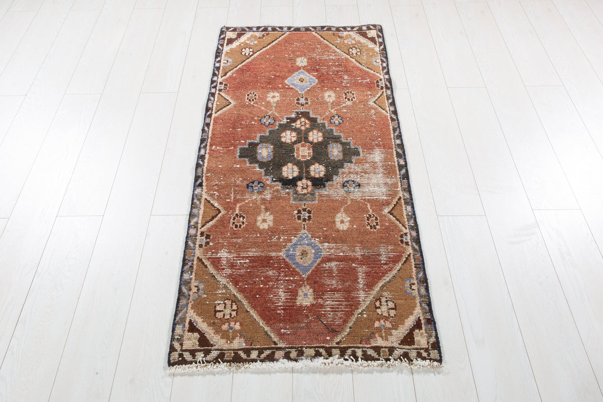 Antique Rust Red Geometric Small Rug – 4' 11" x 2' 4" (150 x 70 cm)