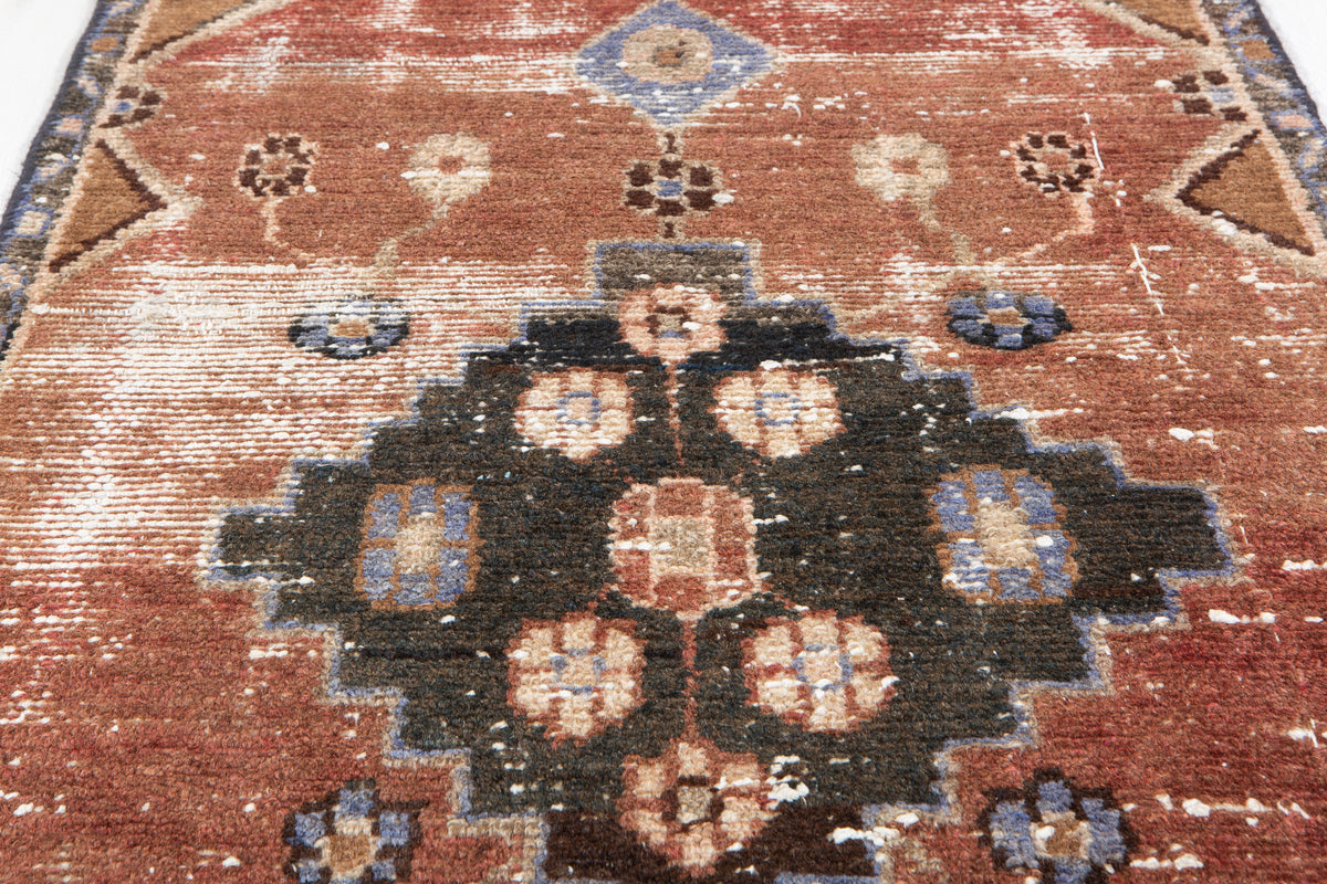 Antique Rust Red Geometric Small Rug – 4' 11" x 2' 4" (150 x 70 cm)