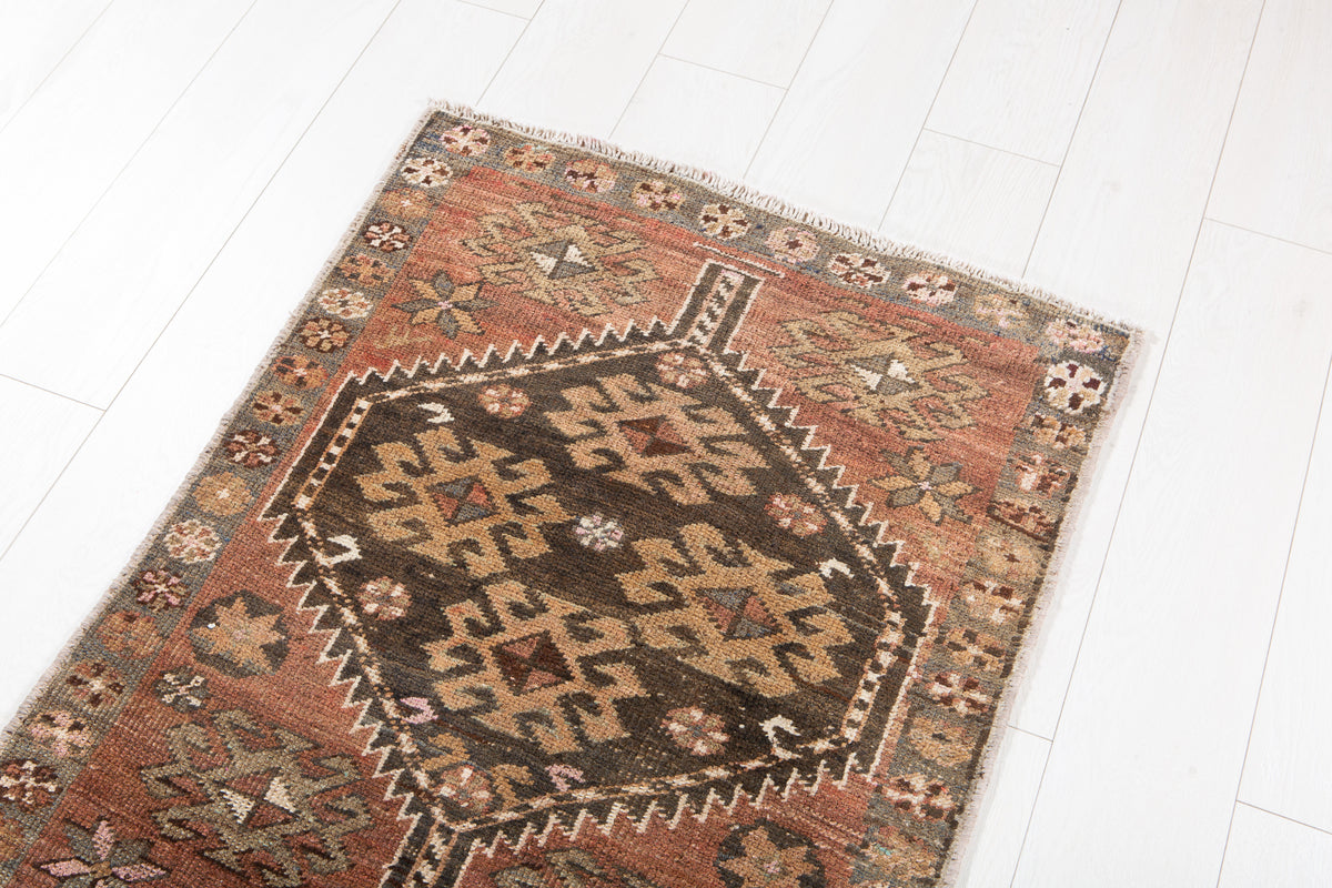 Antique Rust Red Geometric Runner Rug – 7' 1" x 2' 5" (217 x 73 cm)