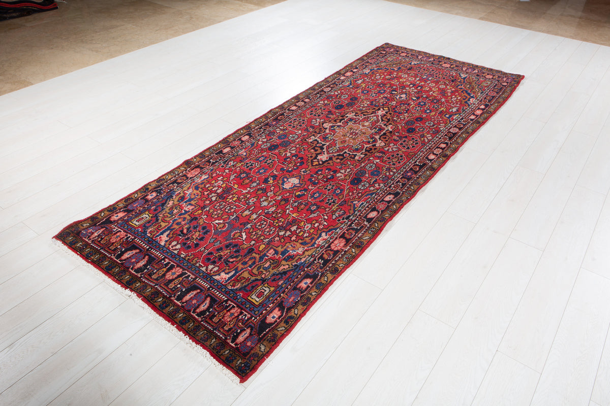 Antique Red Geometric Runner Rug – 9' 11" x 3' 7" (303 x 110 cm)