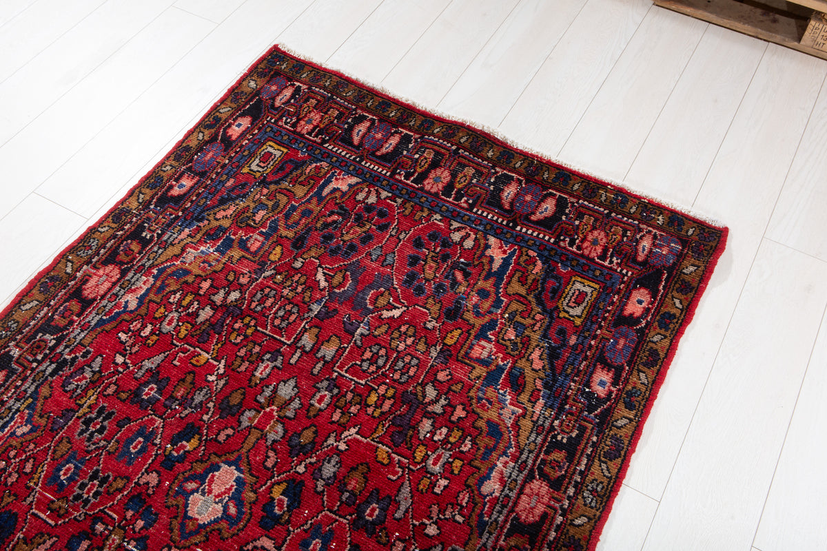 Antique Red Geometric Runner Rug – 9' 11" x 3' 7" (303 x 110 cm)